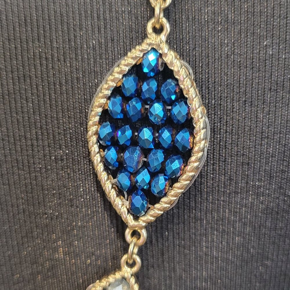 Bead Necklace - Picture 2 of 2